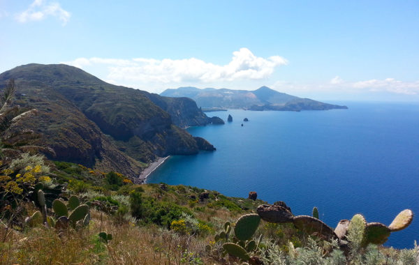 An island in a day / Two islands in a day